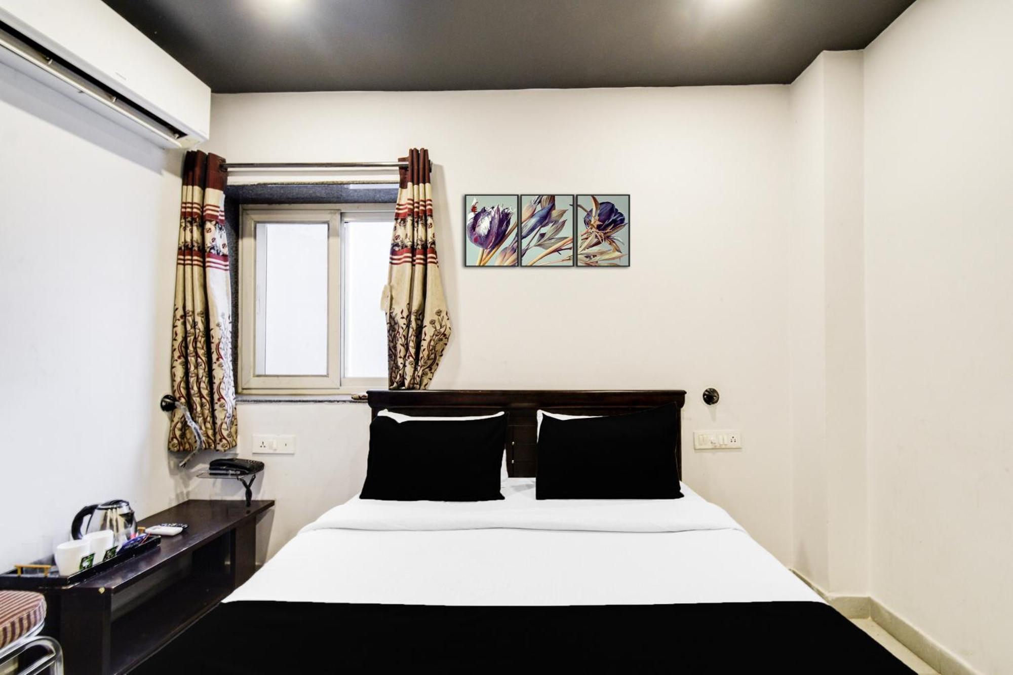 מלון Trimulgherry Super Townhouse Alwal Road מראה חיצוני תמונה