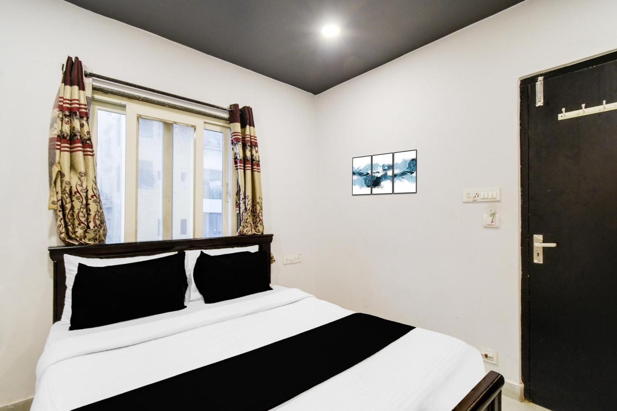 מלון Trimulgherry Super Townhouse Alwal Road מראה חיצוני תמונה